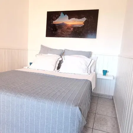 Garden Beach Studio Apartman *